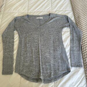 Abercrombie & Fitch Grey Long Sleeve V-Neck